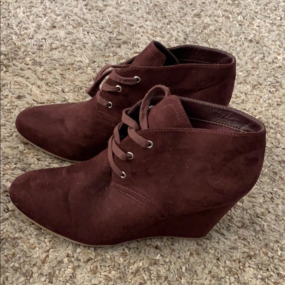 Dolce vita burgundy suede wedge booties